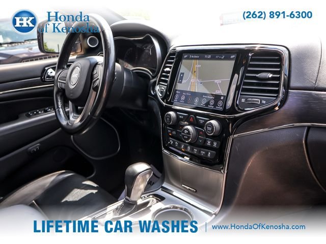 Used 2020 Diamond Black Jeep Overland image 26