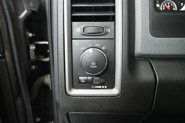 Used 2019 Gray Ram Tradesman image 24