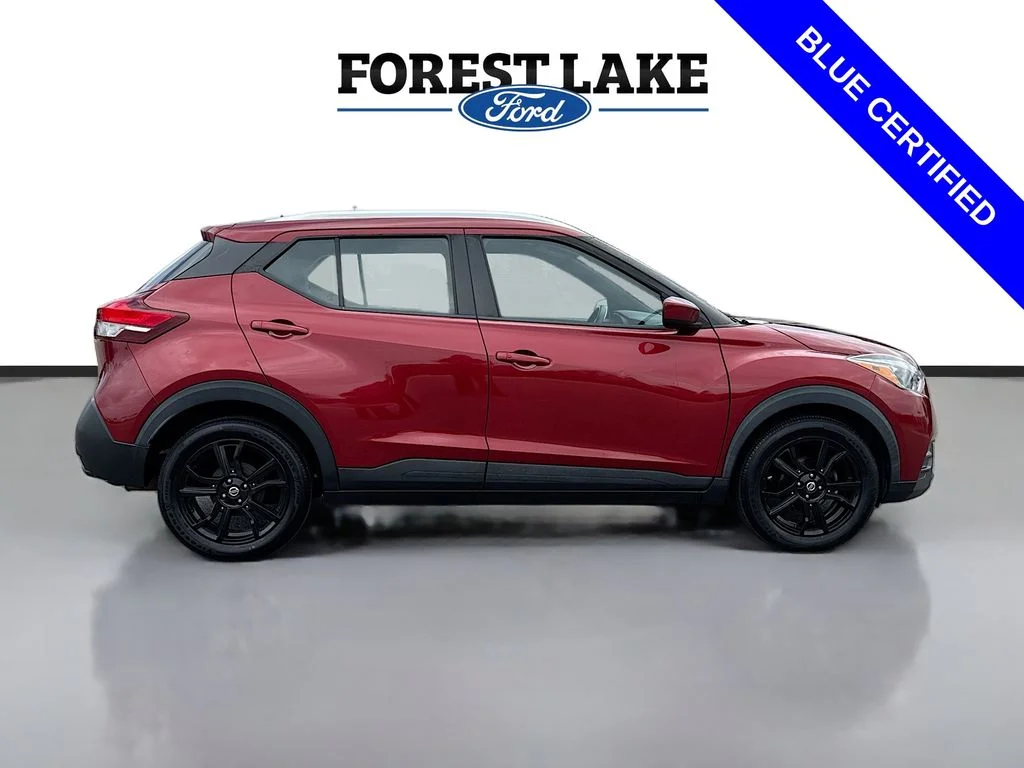 Certified Used 2019 Cayenne Red Nissan SV image 8