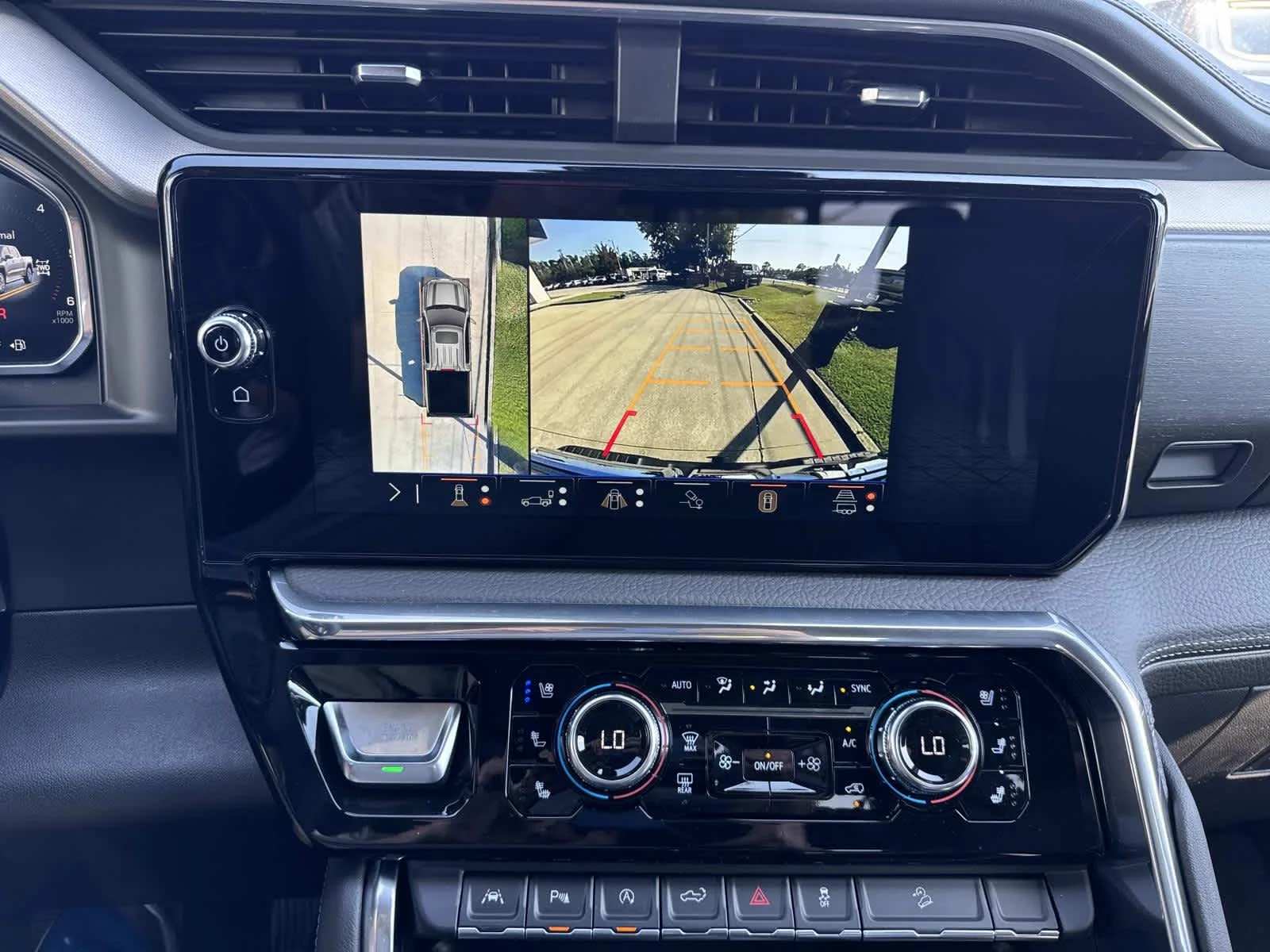 2026 GMC Sierra 1500 Denali - Photo 18