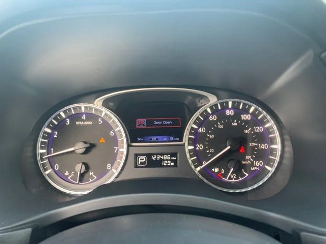 Used 2020 Silver INFINITI PURE image 30