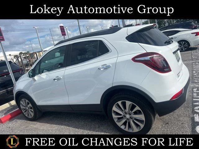 2018 Buick Encore Preferred's photo