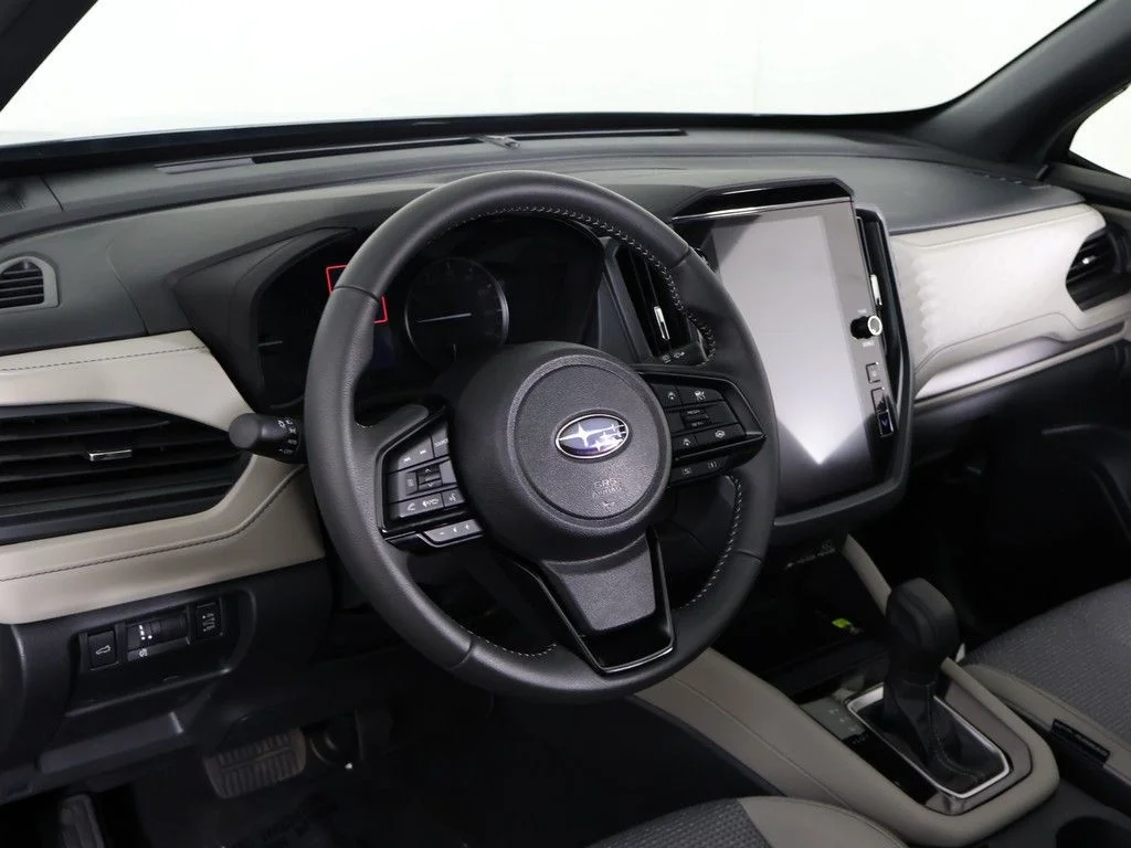 Used 2025 Gray Metallic Subaru Premium image 28