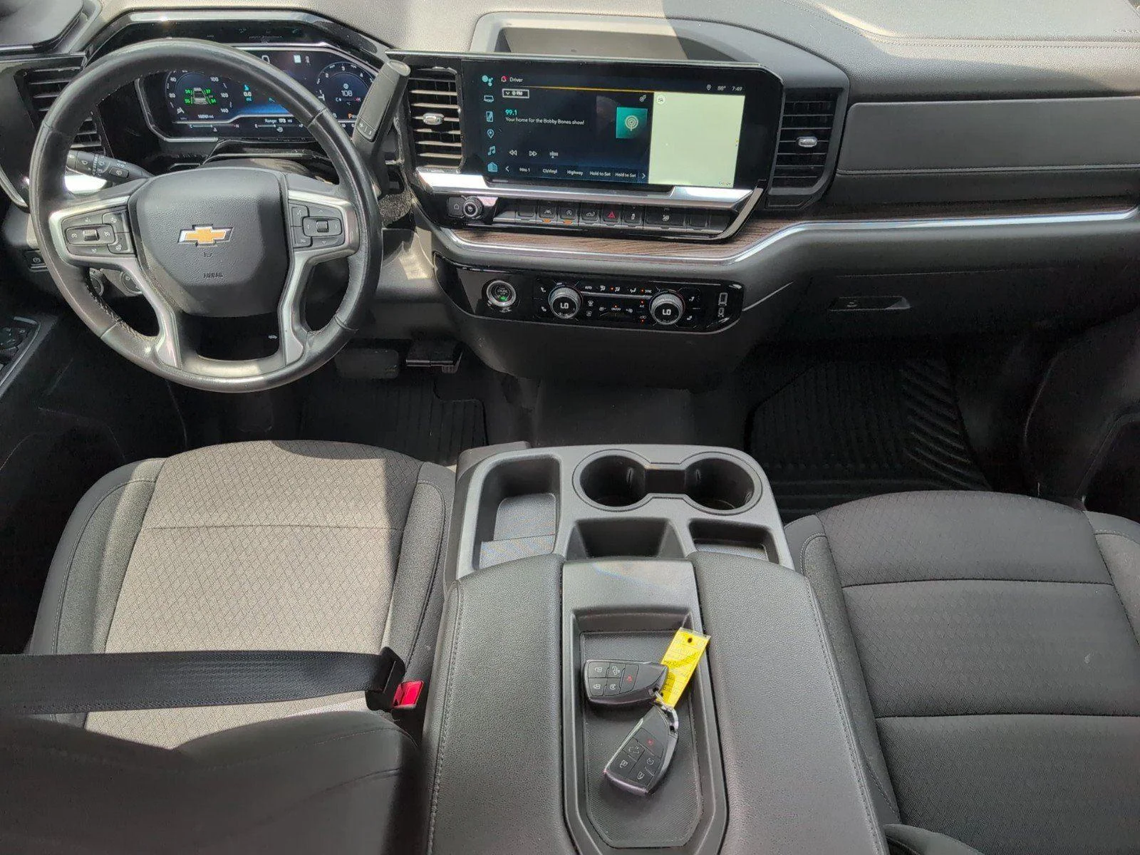 Used 2022 Summit White Chevrolet LT image 33