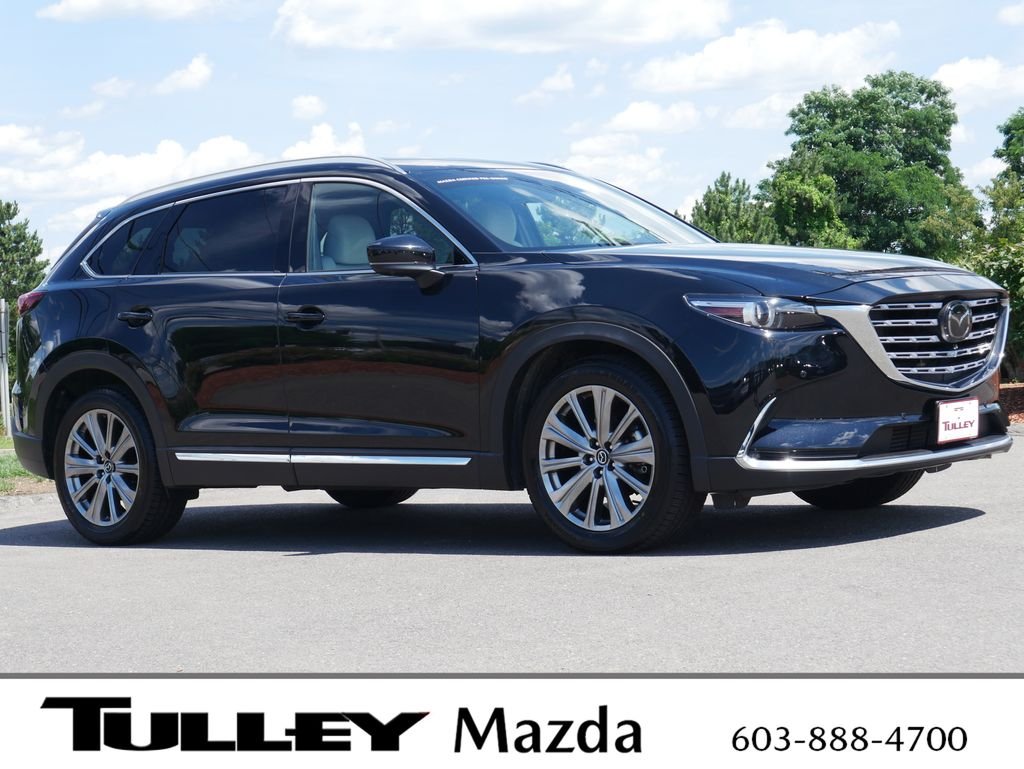 Certified Used 2023 Black Mazda Signature image 1