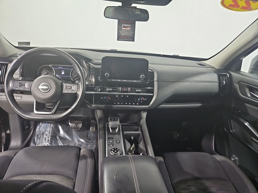 2022 Nissan Pathfinder SV - Photo 13