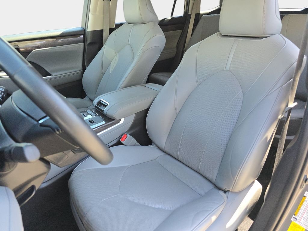 Used 2021 Gray Toyota Limited image 19