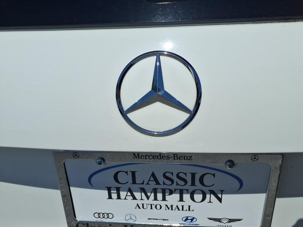 Used 2025 Polar White Mercedes-Benz GLA 250 image 37