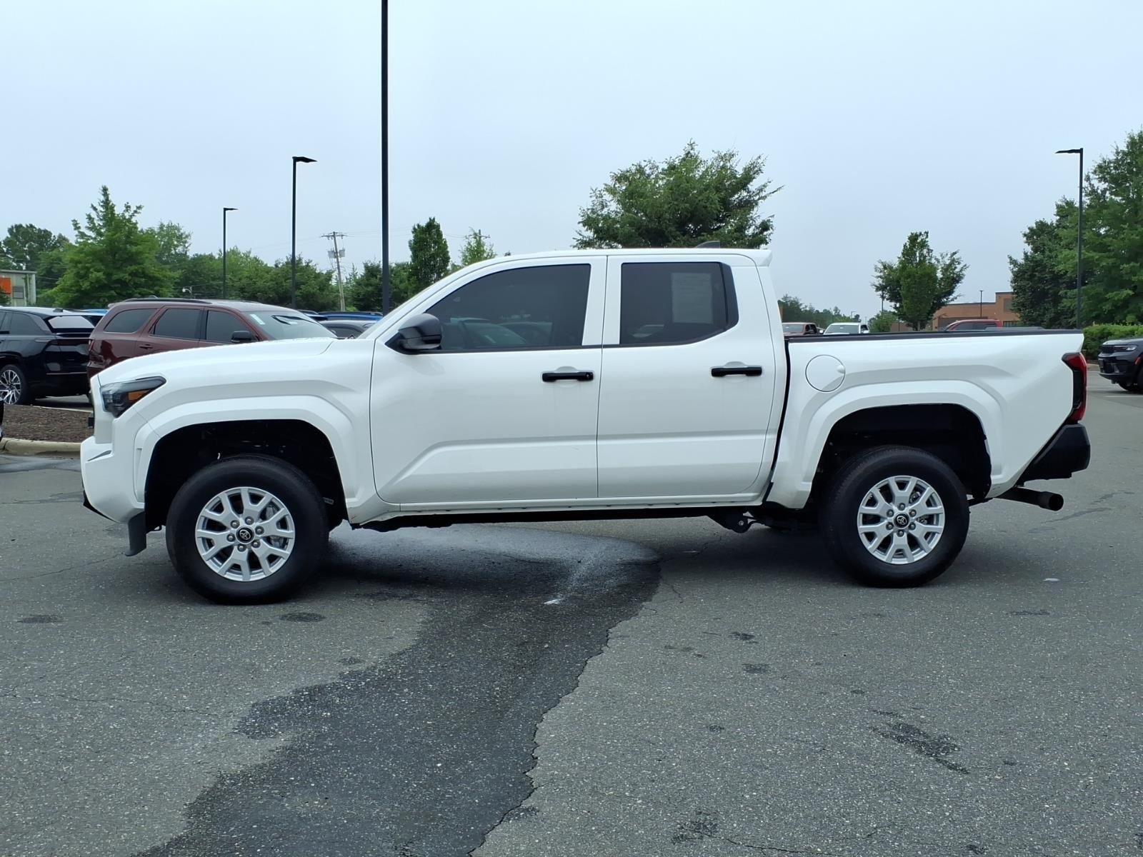 Used 2024 Ice Cap Toyota SR image 3