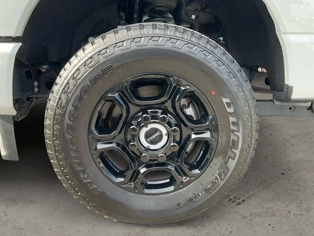 New 2026 Avalanche Ford XL image 14