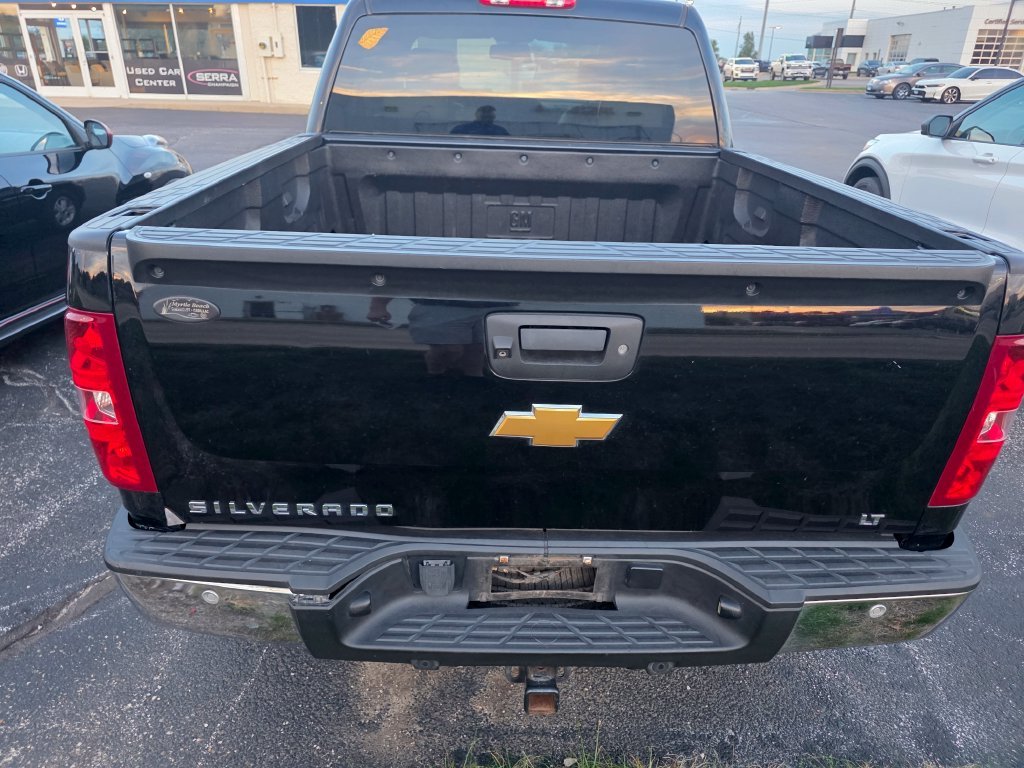 Used 2013 Black Chevrolet LT image 3