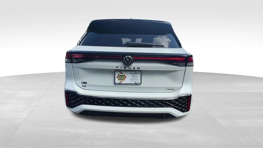 New 2026 White Pearl Volkswagen SE R-Line Black image 11