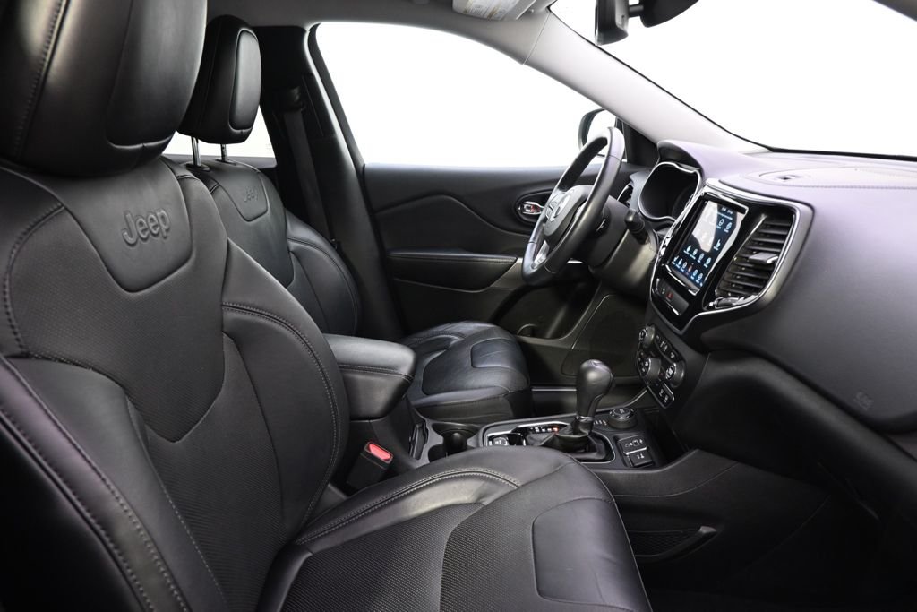 Used 2019 Blue Jeep Limited image 15