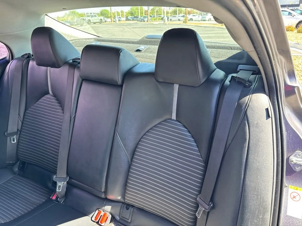 Used 2018 Gray Toyota SE image 18