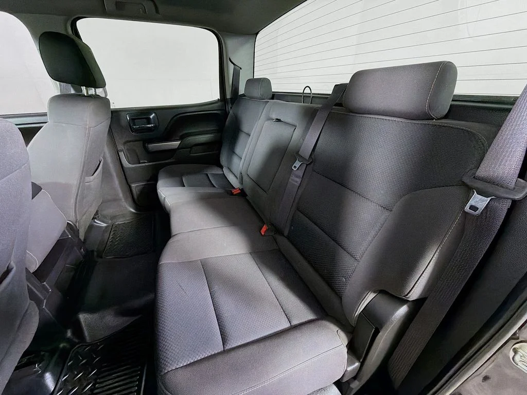 Used 2016 Gray Chevrolet LT image 18