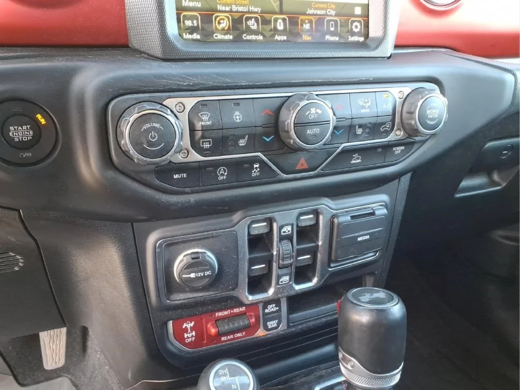 Used 2021 Green Jeep Unlimited Rubicon image 26