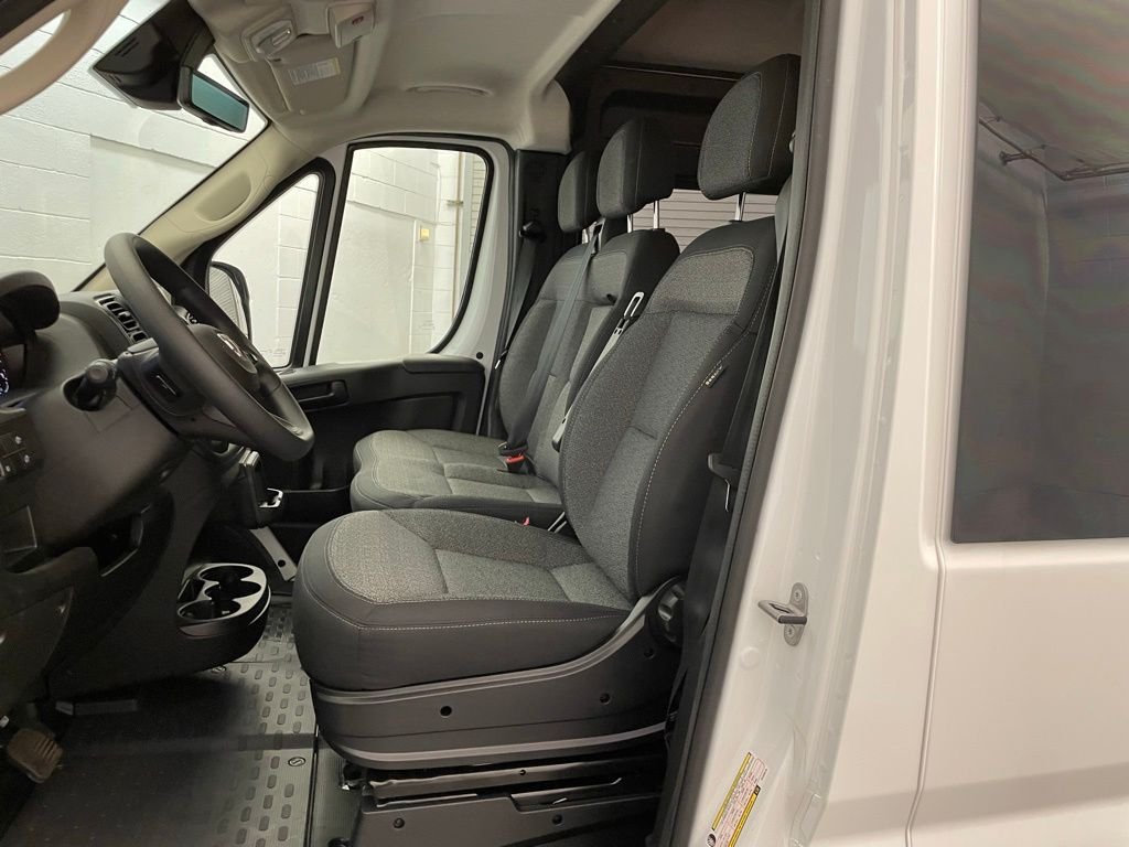 New 2026 Bright White Clearcoat RAM High Roof image 15