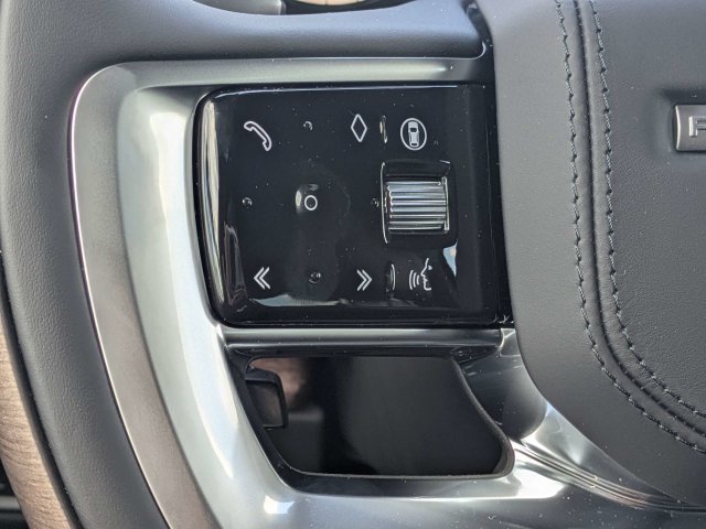 New 2027 Santorini Black Land Rover SE image 26