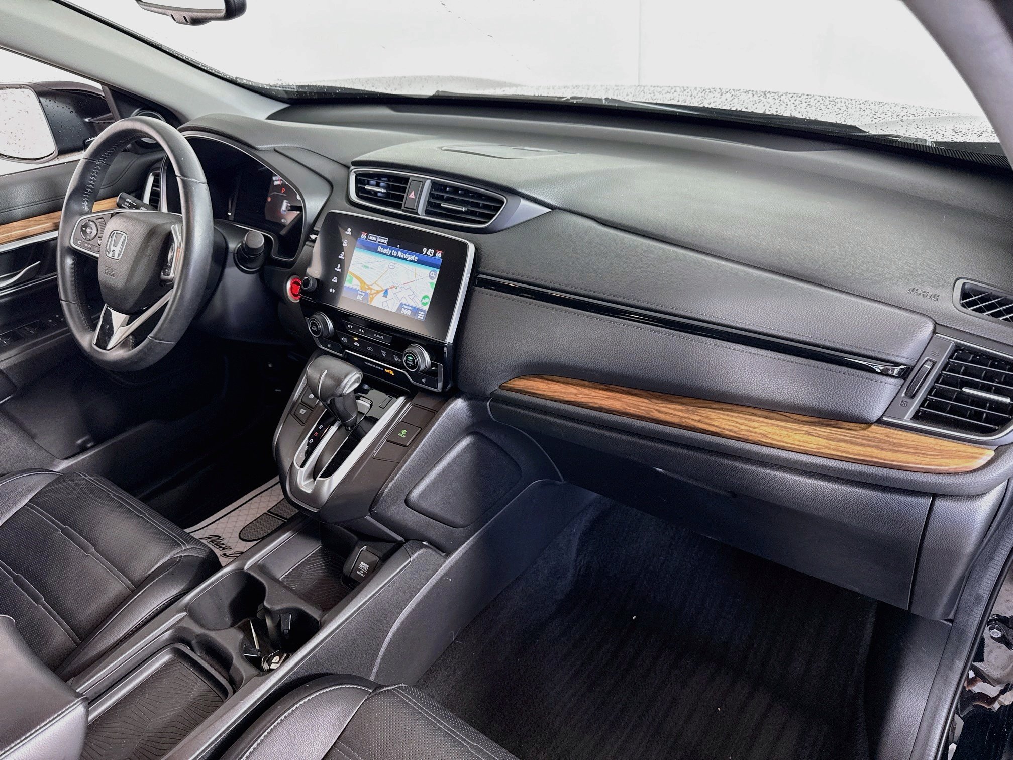 Used 2018 Crystal Black Pearl Honda Touring image 30