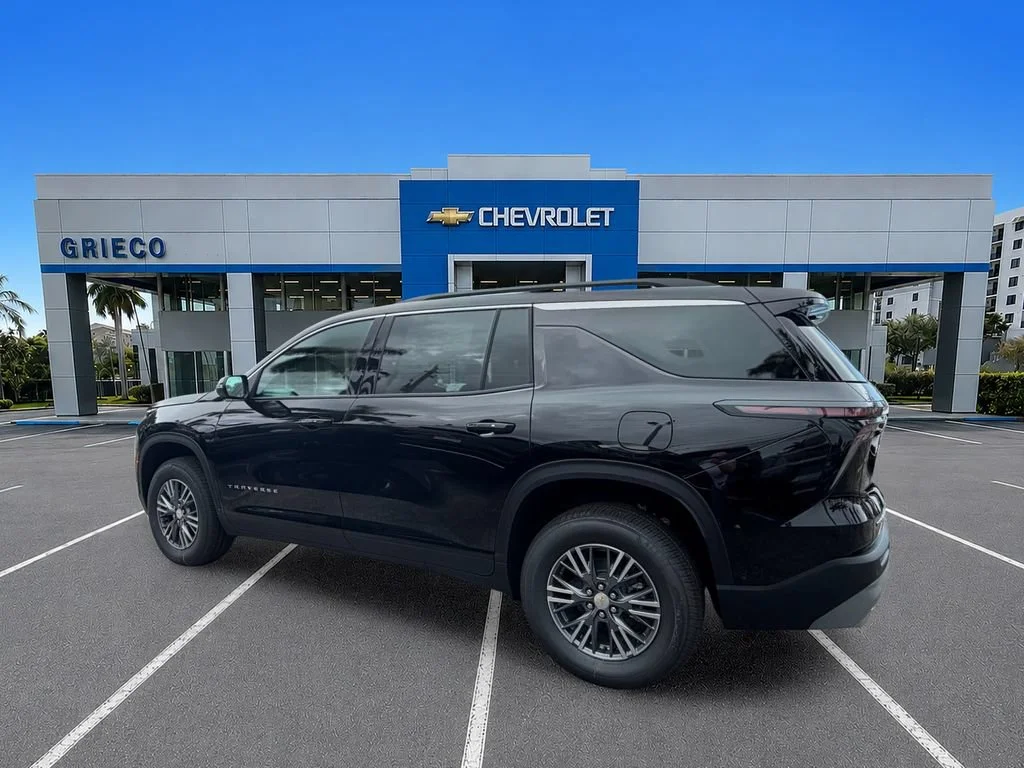 New 2026 Mosaic Black Metallic Chevrolet LT image 4
