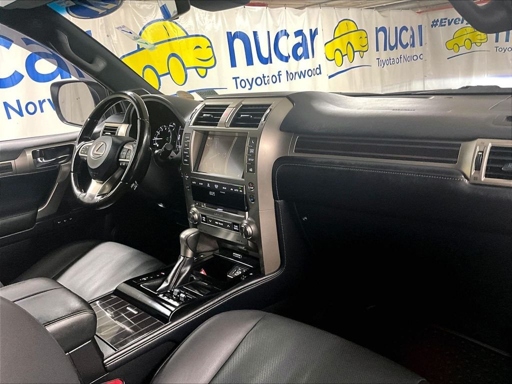 Used 2021 White Lexus 460 image 14