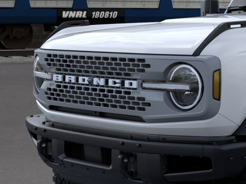 New 2026 Oxford White Ford Badlands® image 19