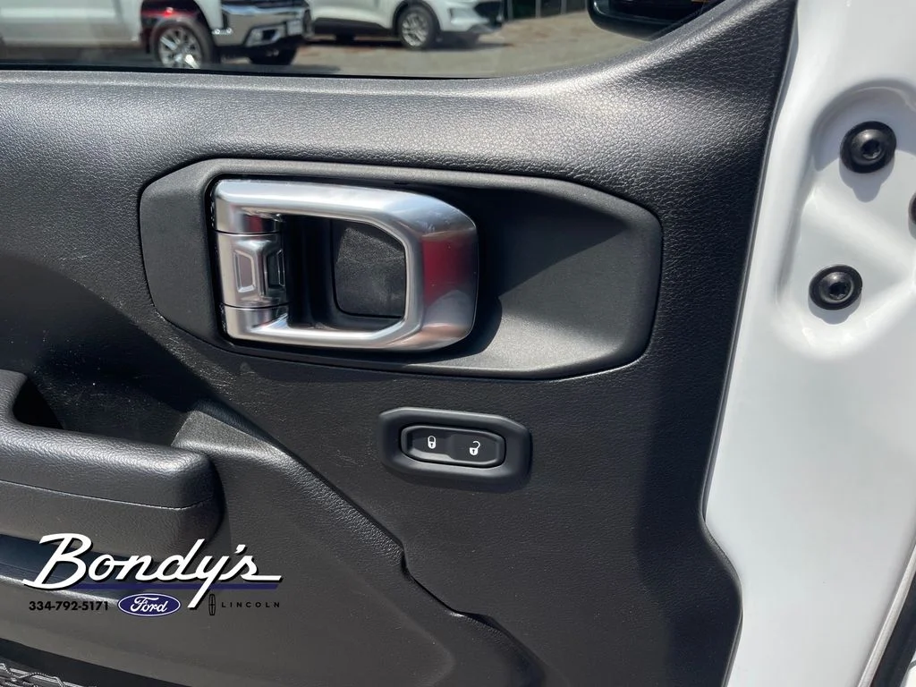 Used 2025 Bright White Clearcoat Jeep Sport image 8