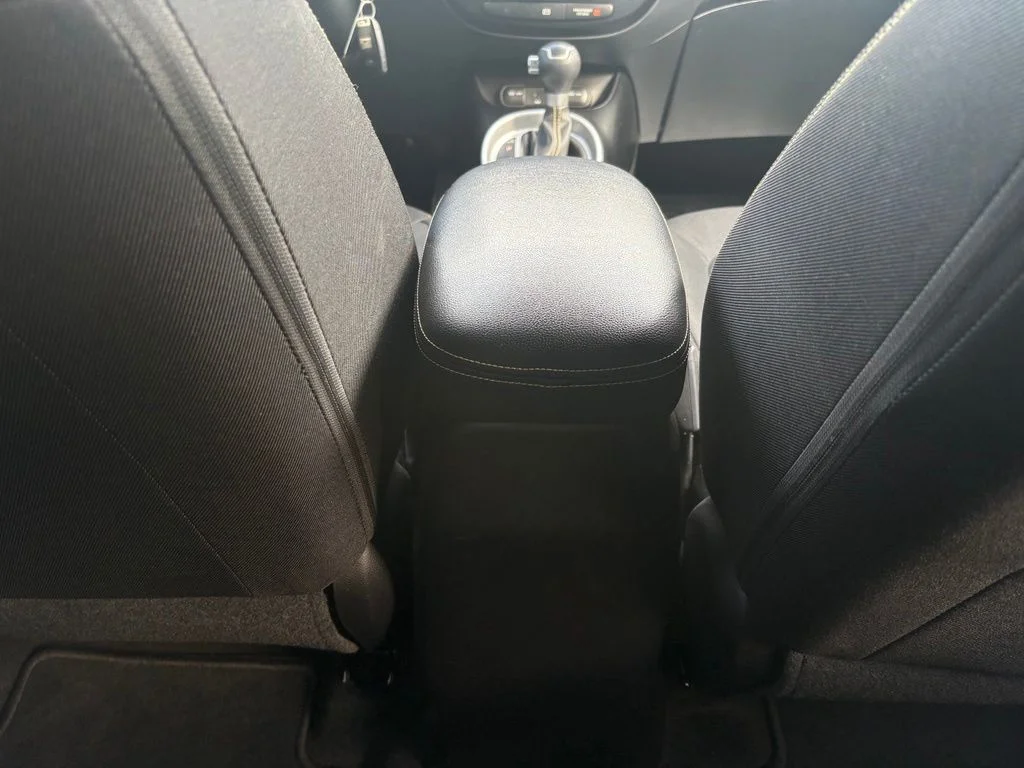 Used 2014 Green Kia Plus image 26