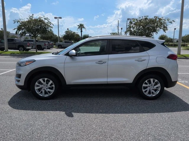 Used 2019 Silver Hyundai Value image 7