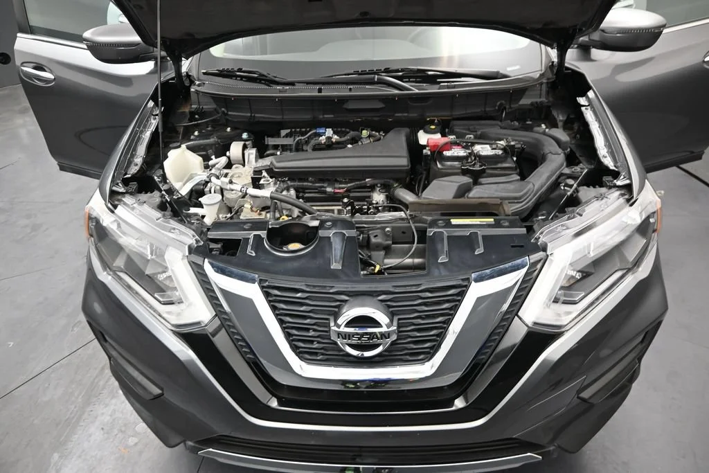 Used 2017 Gun Metallic Nissan S image 14
