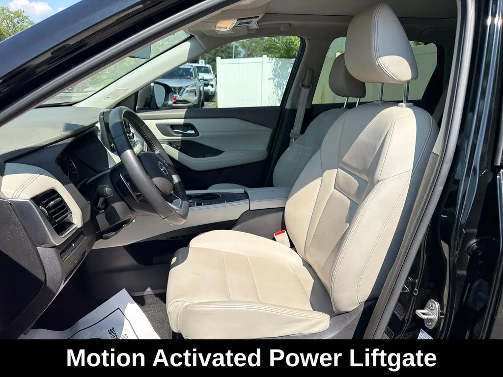 Used 2023 Black Nissan SL image 11