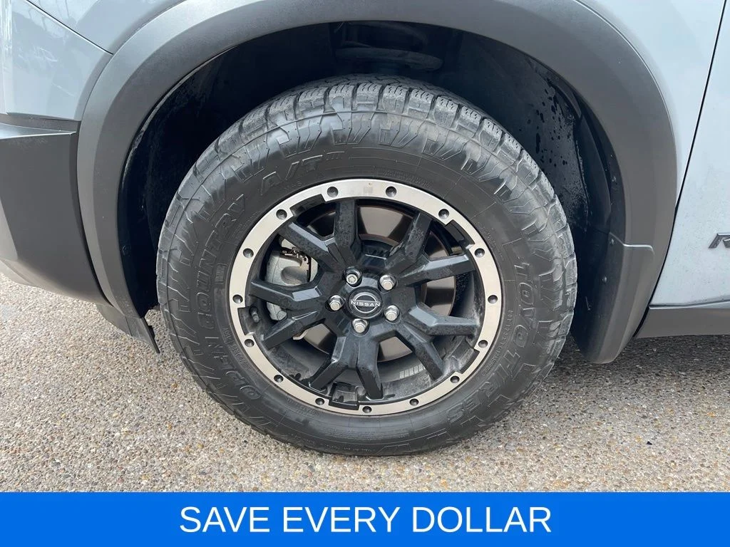 Used 2024 Gray Nissan Rock Creek image 27