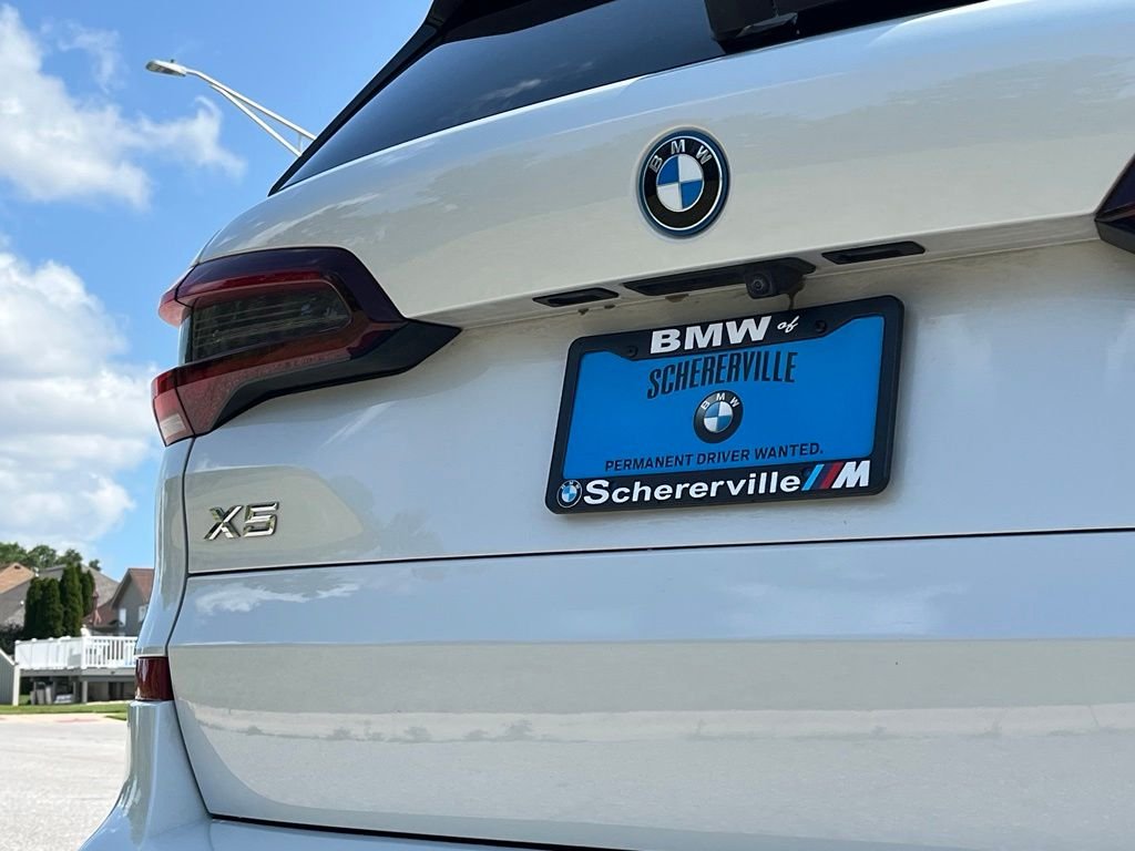 Certified Used 2023 Mineral White Metallic BMW xDrive45e image 14