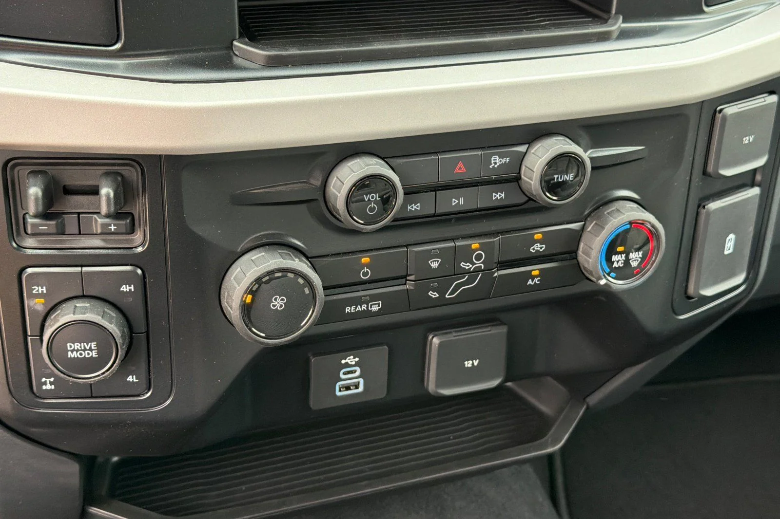 2026 Ford F-250 Super Duty XL - Photo 22