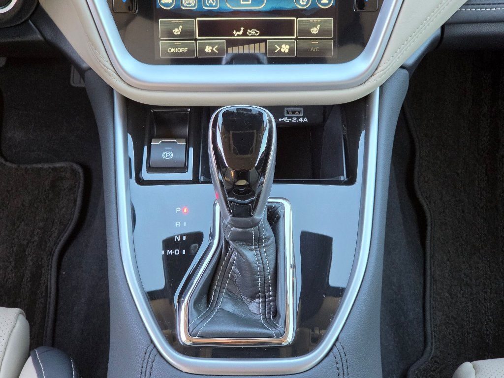 2025 Subaru Outback Limited - Photo 18
