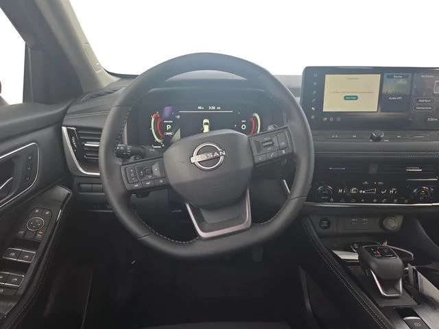 2026 Nissan Rogue Platinum - Photo 12