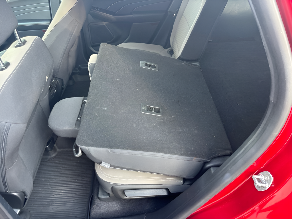 Certified Used 2022 Red Ford SE image 34