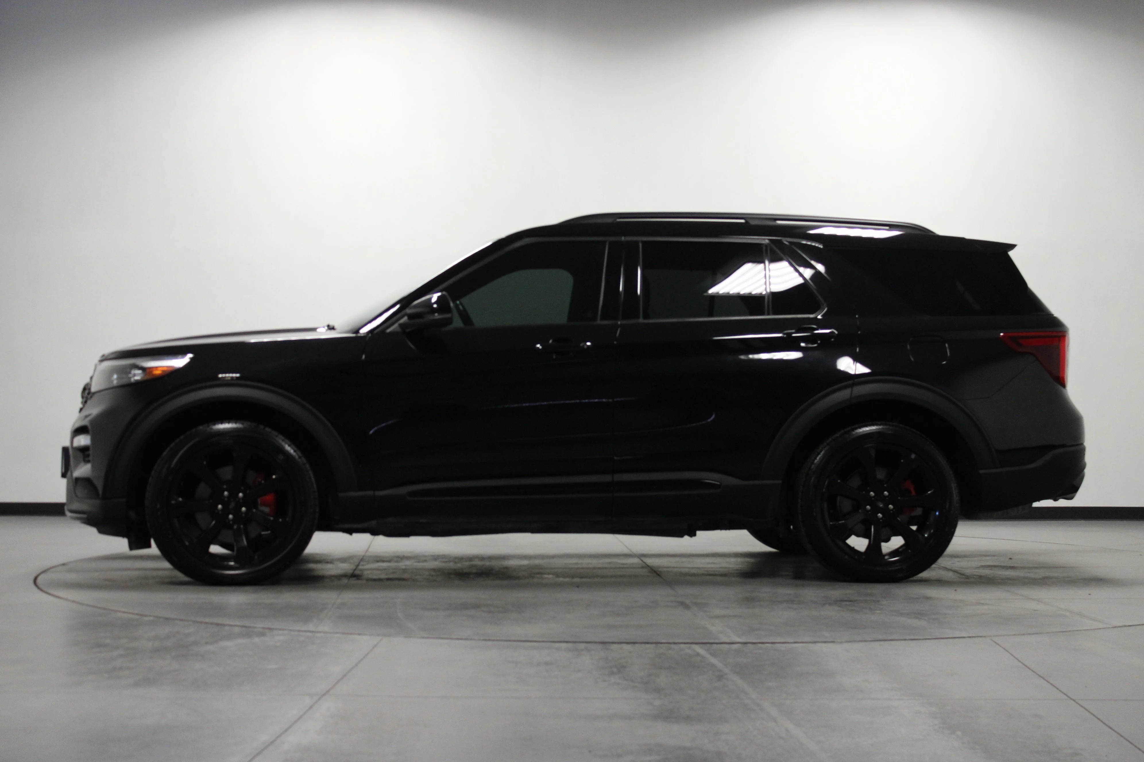 Used 2023 Black Metallic Ford ST image 7