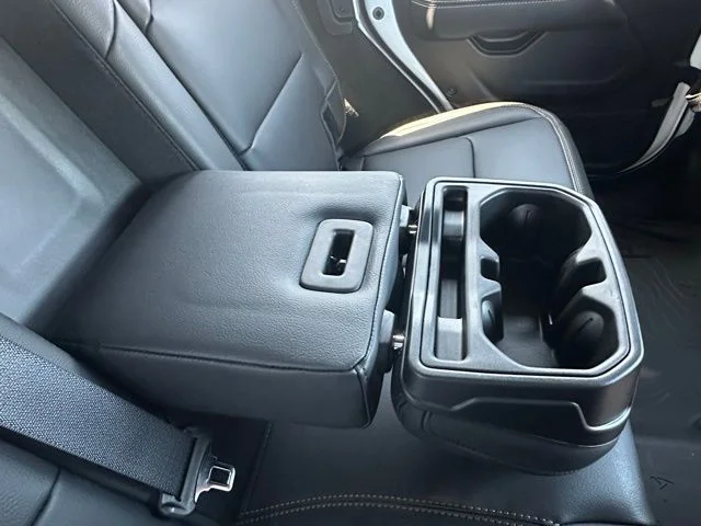 2025 Jeep Wrangler 4-Door Sahara - Photo 34