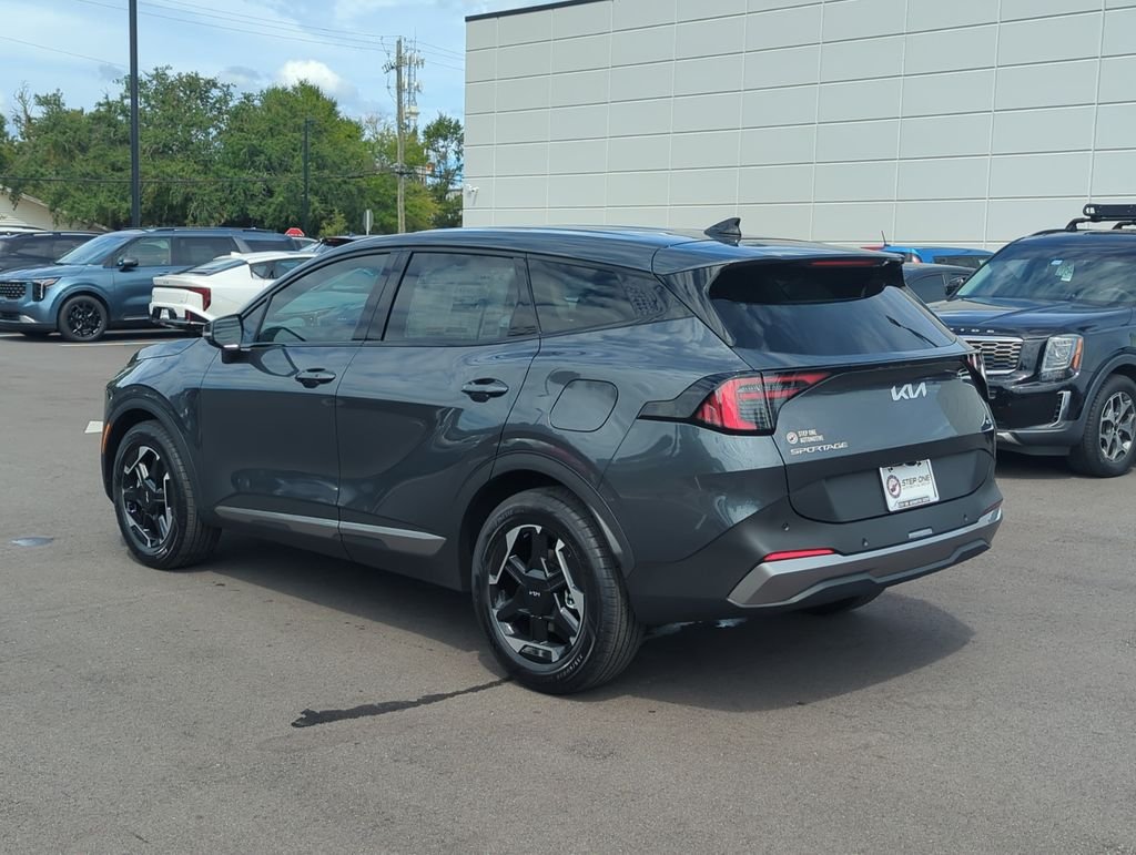 New 2027 Gravity Gray Kia S image 5
