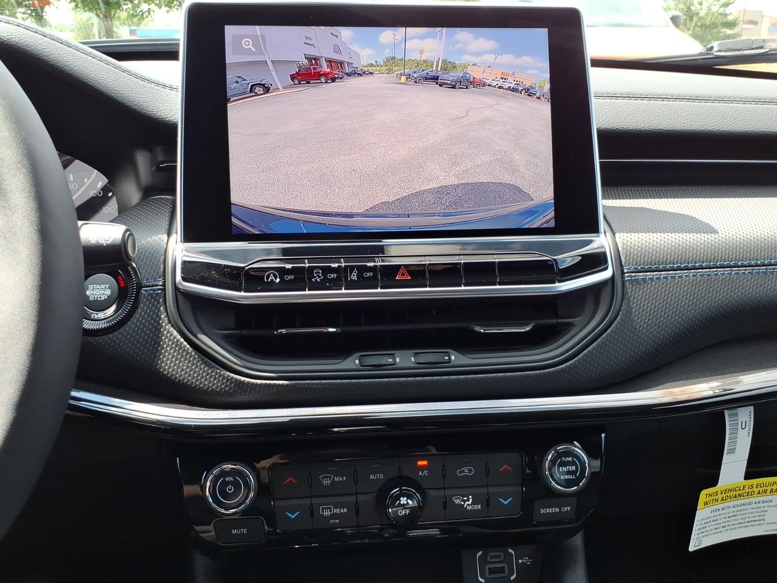 New 2026 Fathom Blue Pearl Coat Jeep Latitude Altitude image 8