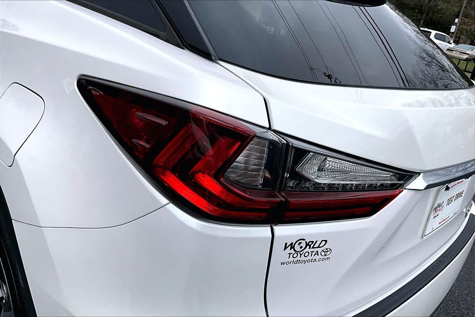 Used 2022 Eminent White Pearl Lexus  image 28