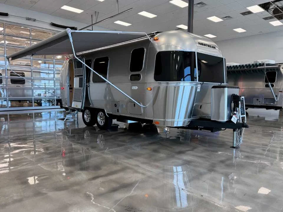 New 2026 SILVER AIRSTREAM  image 7