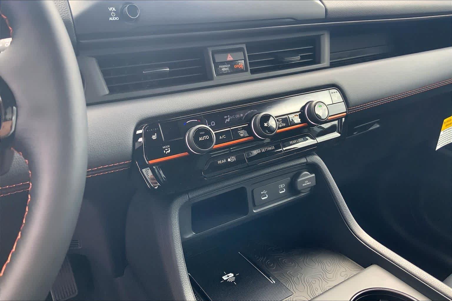 New 2026 Sonic Gray Pearl Honda AWD TrailSport image 18