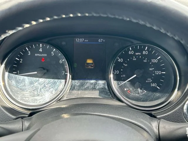 Used 2022 Orange Nissan SV image 38
