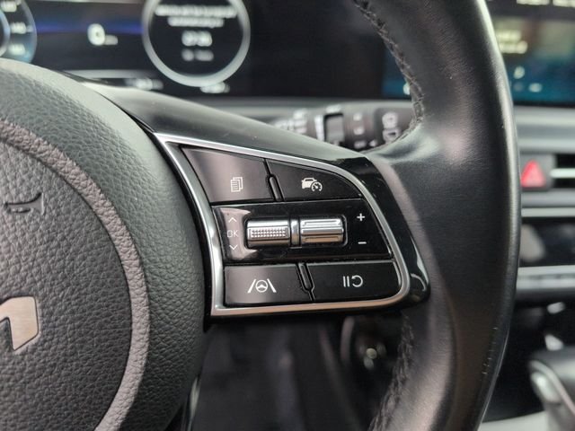 Certified Used 2024 White Kia X-Line image 17