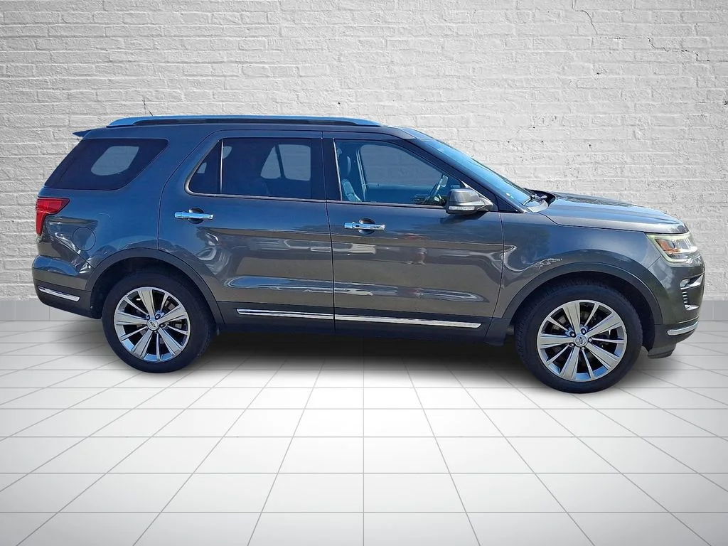 Certified Used 2018 Magnetic Ford Limited image 5