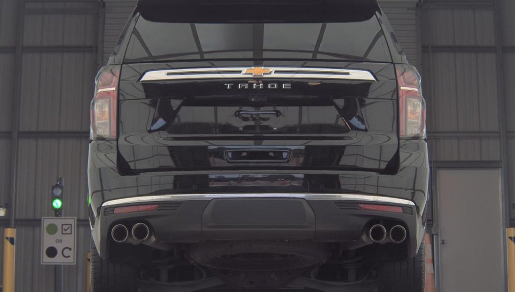 Used 2021 BLACK Chevrolet High Country image 4