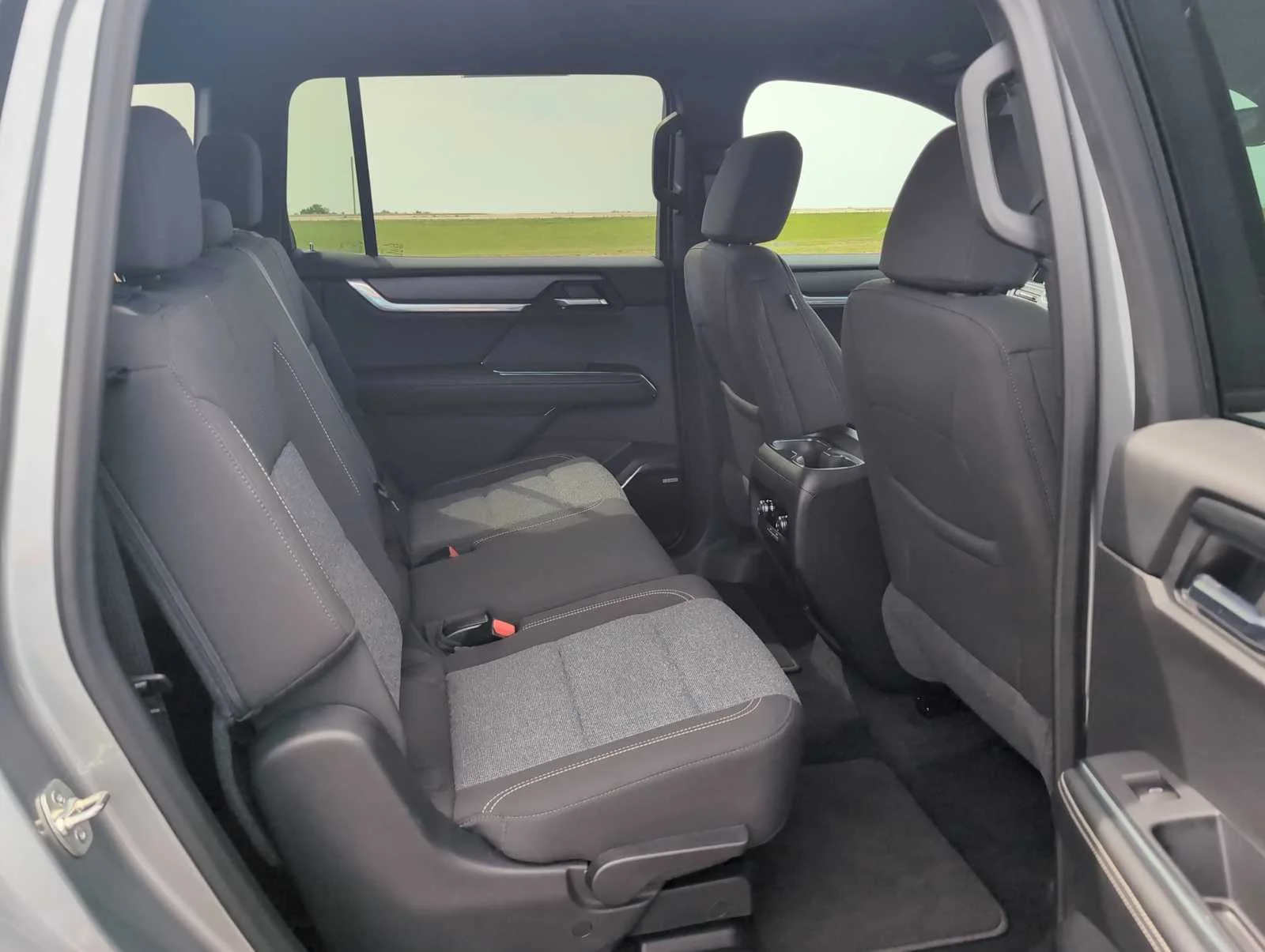 2025 GMC Acadia Elevation - Photo 27