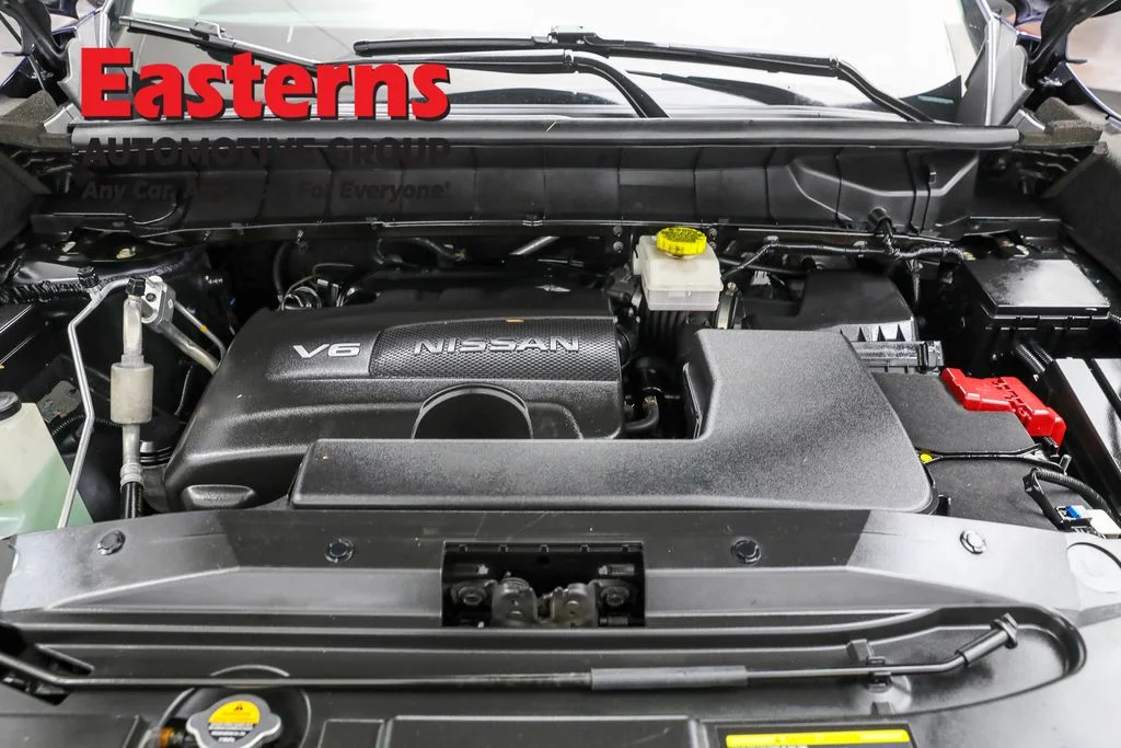 Used 2022 Blue Nissan S image 7